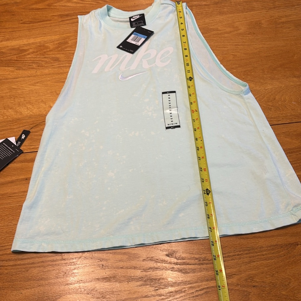 Nike women’s 3 Piece Set with Mint Green Nike Tank. The top is NWT. - Picture 7 of 14